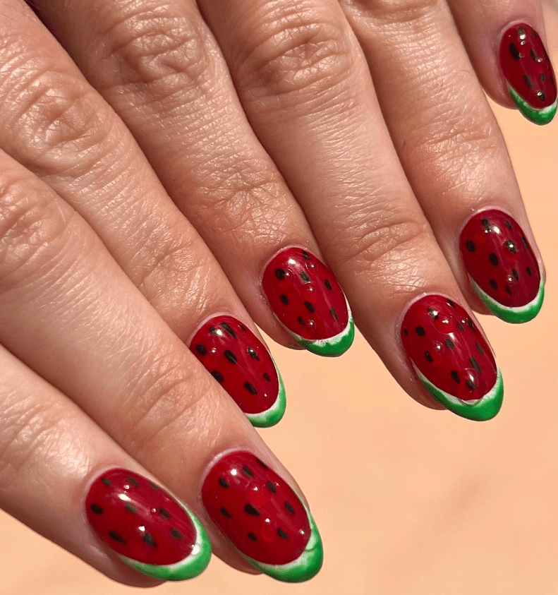 Trendy red and green nail designs you will love