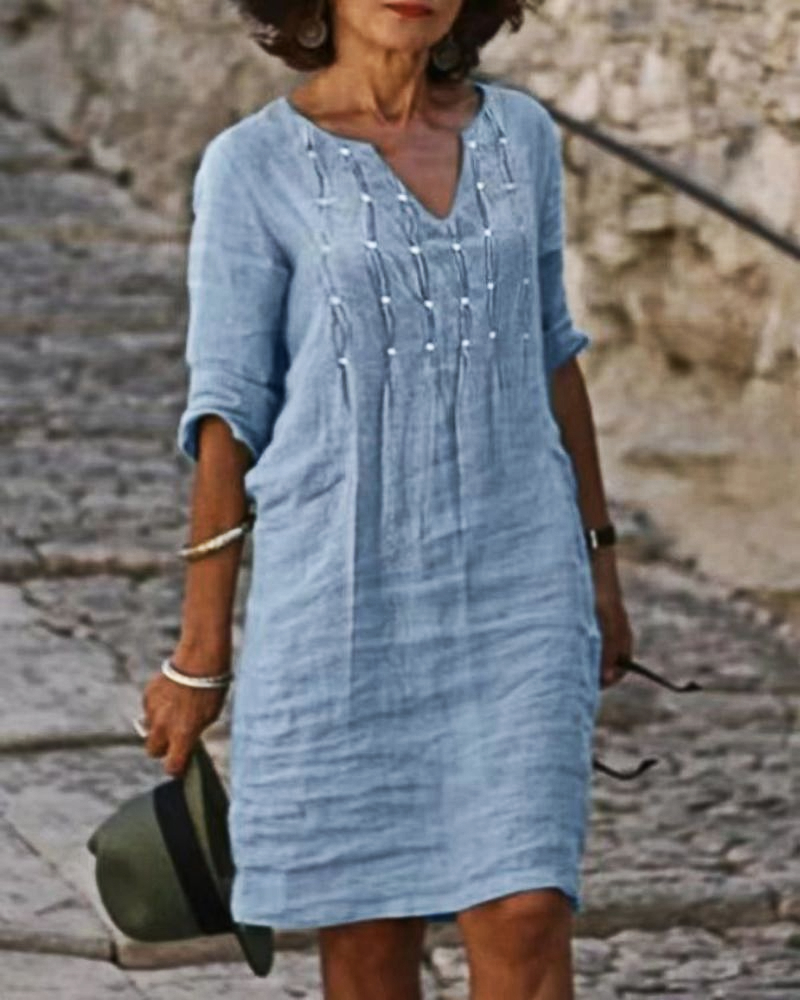 V-neck pleated 3/4 sleeve dress