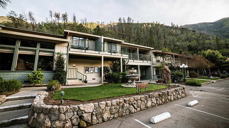 優勝美地國家公園。 Cedar Lodge