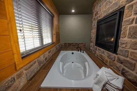 Crest 6092 Crest - Download Beautiful Dark Image | HD