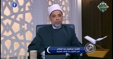 هل المسح على الشراب رخصة للمريض فقط؟.. أمين الفتوى يجيب