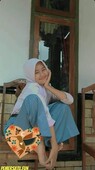 Koleksi Reupload 16 Vids Reni Abg 18Yo Hijab Sange Rok Abu Colmek Sampai Mendesah