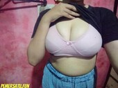 Koleksi Pics Vids Jilbab Abg 18Yo Gemoy Uchi SMP Toket Gede Mulus Memek Becek Sempit