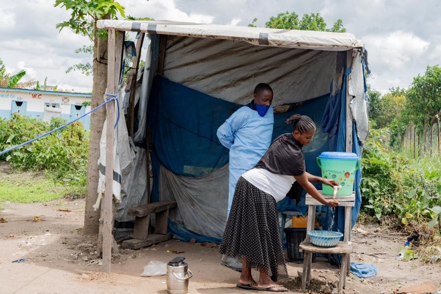 Ebola Outbreak: Overcrowding in DRC Displacement Sites Raises Concerns (2026)