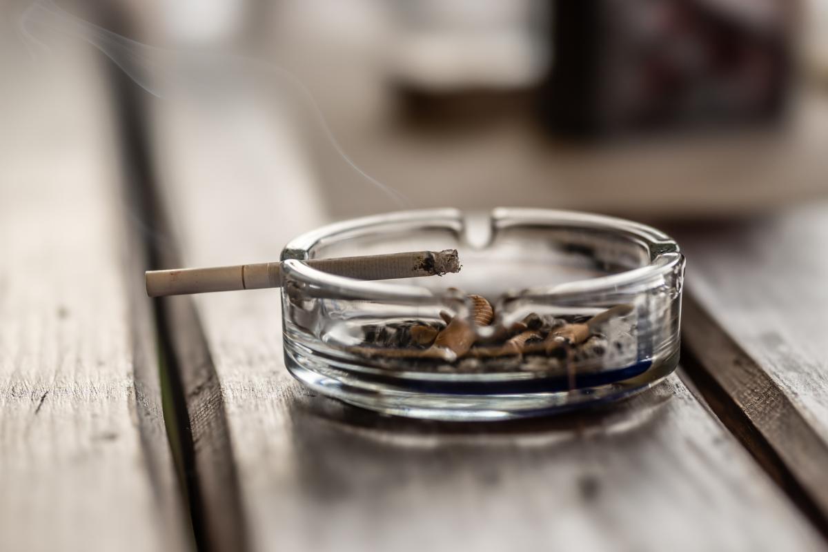 noticiaspuertosantacruz.com.ar - Imagen extraida de: https://www.huffingtonpost.es//sociedad/adios-filtros-cigarros-espana-prepara-posible-orden-regresar-tabaco-siglo-pasado.html