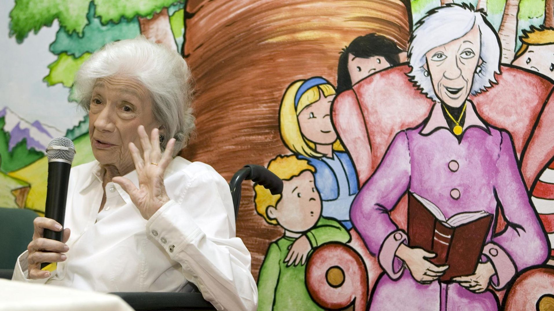 Alluringliyah this review focuses on our first meeting.