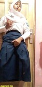 Koleksi Pics Vids Dewi Jilbab Fullpack Abg 18Yo Cakep Suka Colok Memek Mulus Segaris