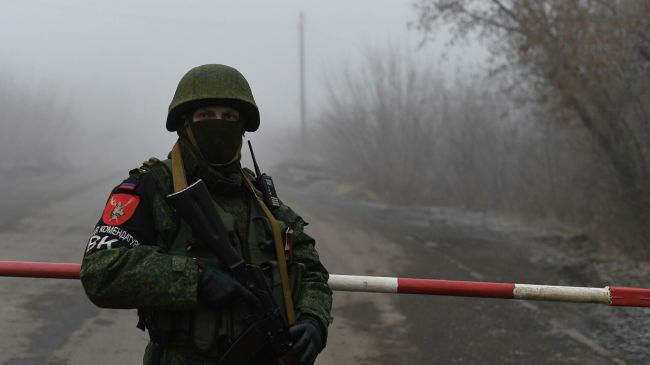 Украинские войска третьи сутки подряд не обстреливают ДНР Украинские войска третьи сутки подряд не обстреливают ДНР
