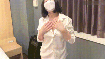 高跟開檔肉絲熟女人妻酒店偷情私會帥氣小夥啪啪打炮 艷舞掰穴勾引主動吃雞巴翹臀後入幹得白漿溢出 太猛了 原版高清 - 截图1