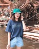 Gadis berkacamata yang menggoda