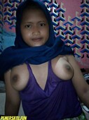 Koleksi Pics Vids ABG Jilbab Ita 18Yo Toket Ranum Memek Item