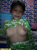 Koleksi Pics Vids ABG Jilbab Ita 18Yo Toket Ranum Memek Item
