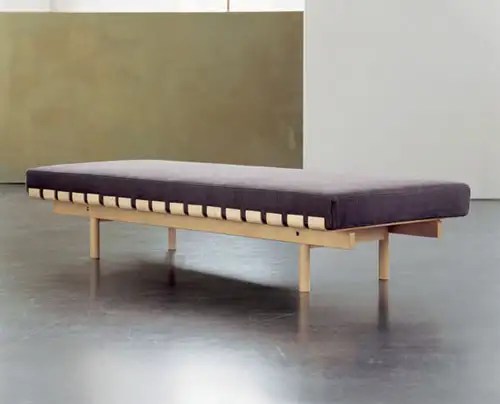 Santa & Cole, iluminación y mobiliario