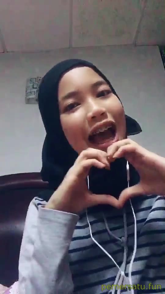 P90 Nurul Syafina Jilbab Pap Tetek 90