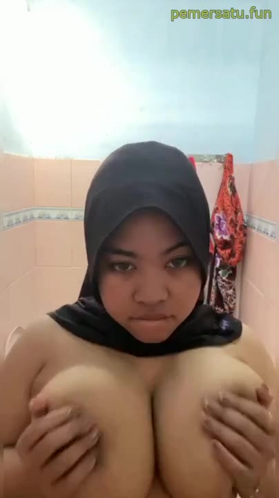 P7 Jilbab Cantik Yang Viral Memeknya Wangi Toketnya Brutal 7
