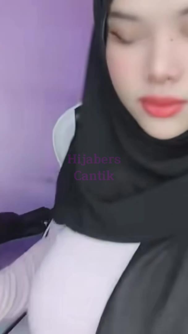 New Asian beautiful hijab style outfit merah muda kelihatan cantik banget