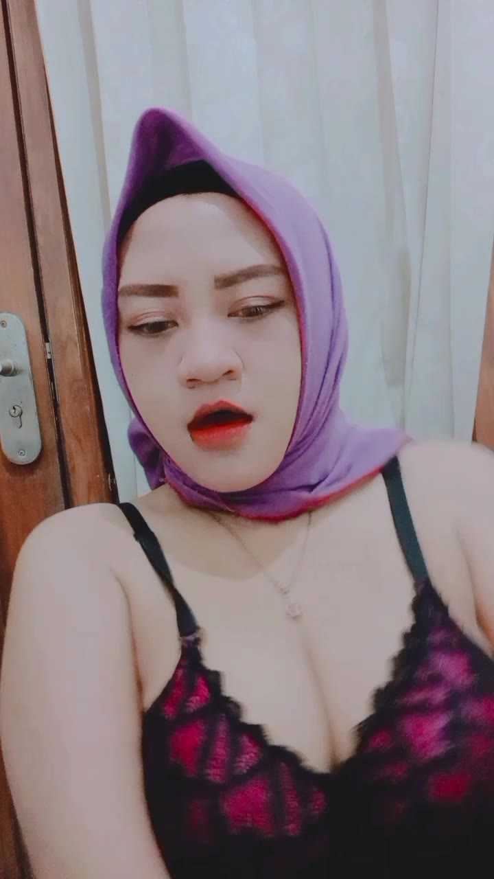 NichaSyerin B86