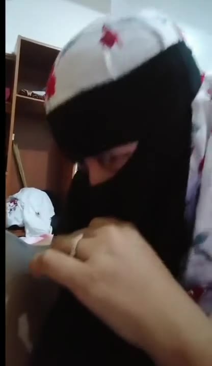 Istri Bercadar Di Goyang Suami Teman Wife Shared Friends Dood Stream