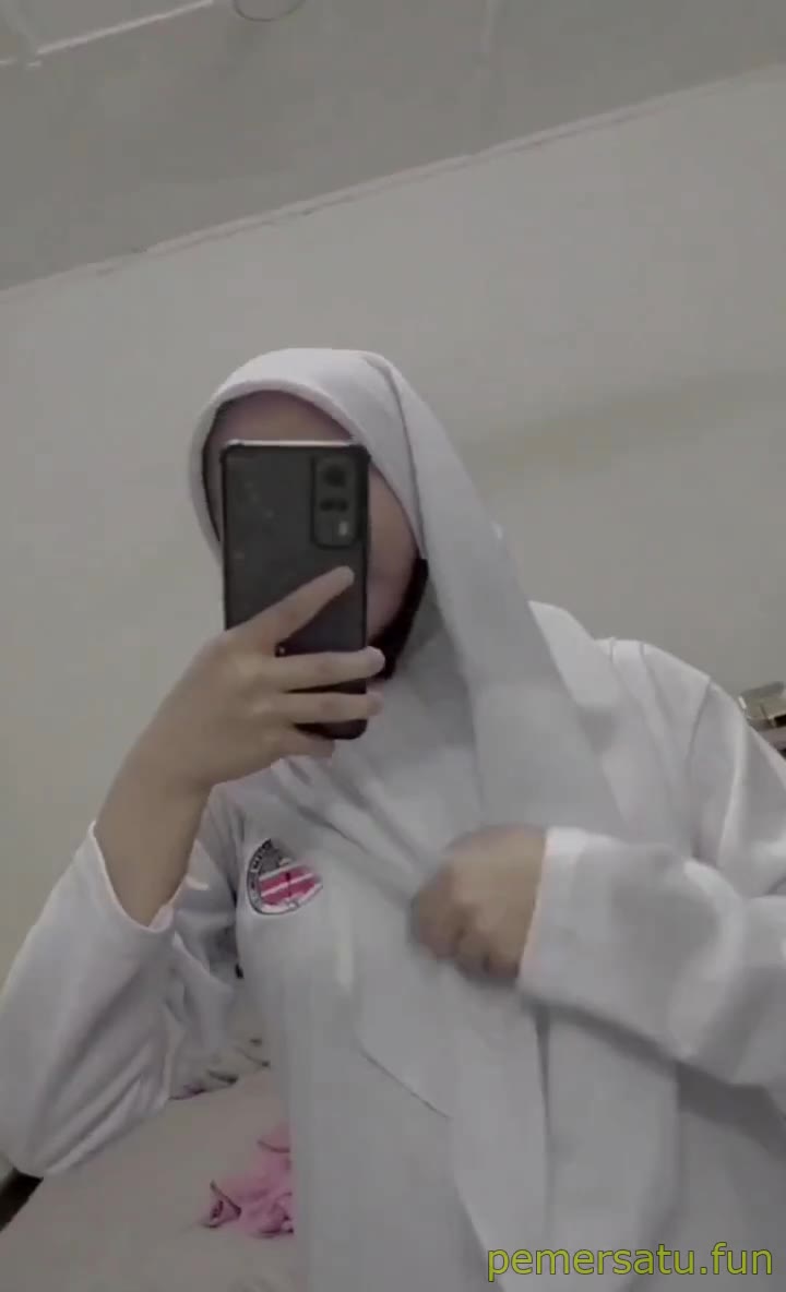 Hijab Putih 18Yo Remas Toge Video Pemersatu Bangsa