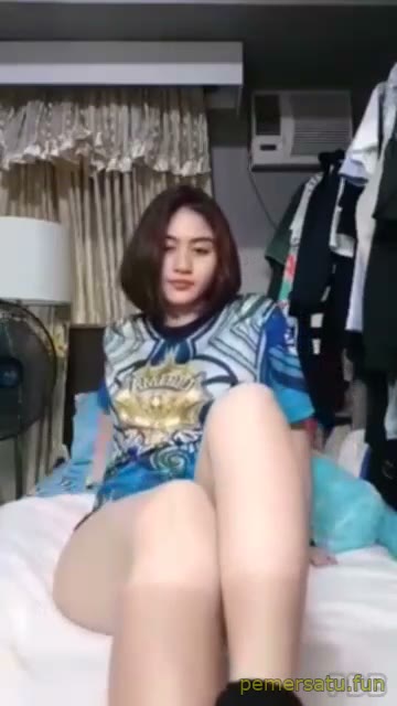 Anisa Fans Persib Pamer Apem Anget Video Pemersatu Bangsa