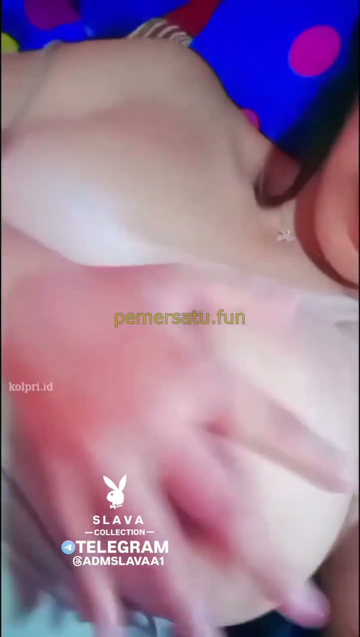 dina kolpri cewek 18yo nikmat colok memek (8)