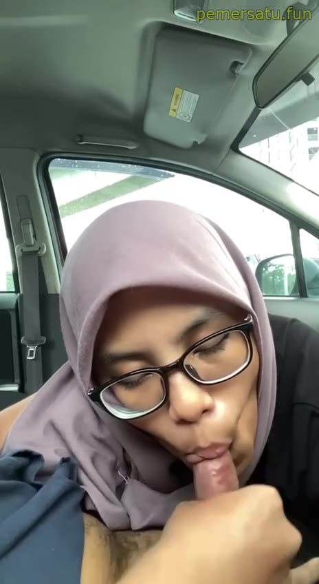 Kompilasi Hijab Kacamata Lugu Sepong Kontol Di Mobil Video Pemersatu Bangsa