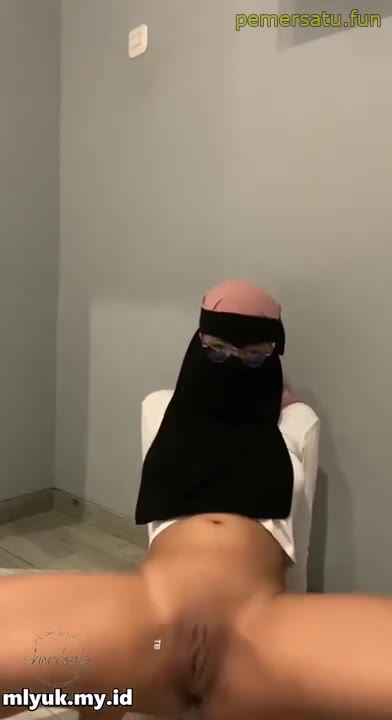 Hijab Cadar Anal Dengan Vibrator Gede Video Pemersatu Bangsa