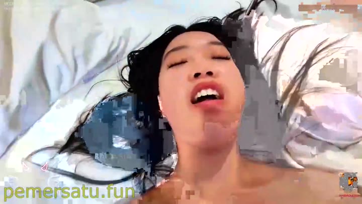 Lagi Fokus Layani Om Bule Malah Temennya Ngajak Pergi Ke Pantai Video Pemersatu Bangsa