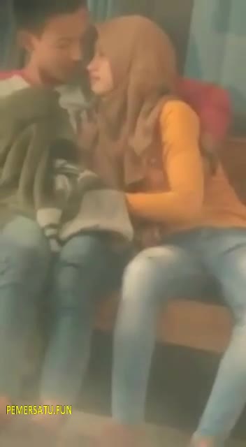 viral ngintip hijab hisap batang outdoor