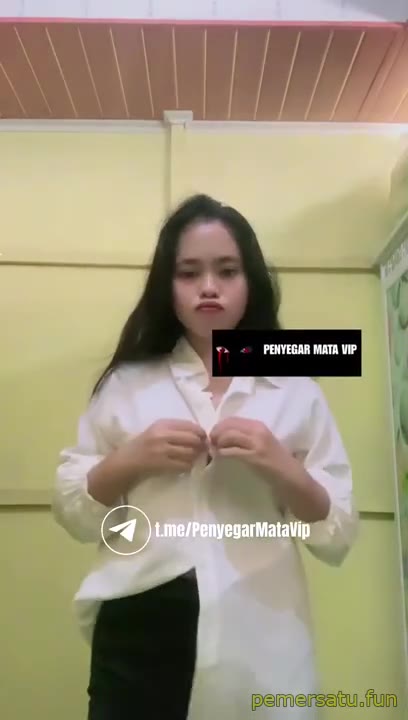 Karyawan Pabrik - Jilbab Video Pemersatu Bangsa