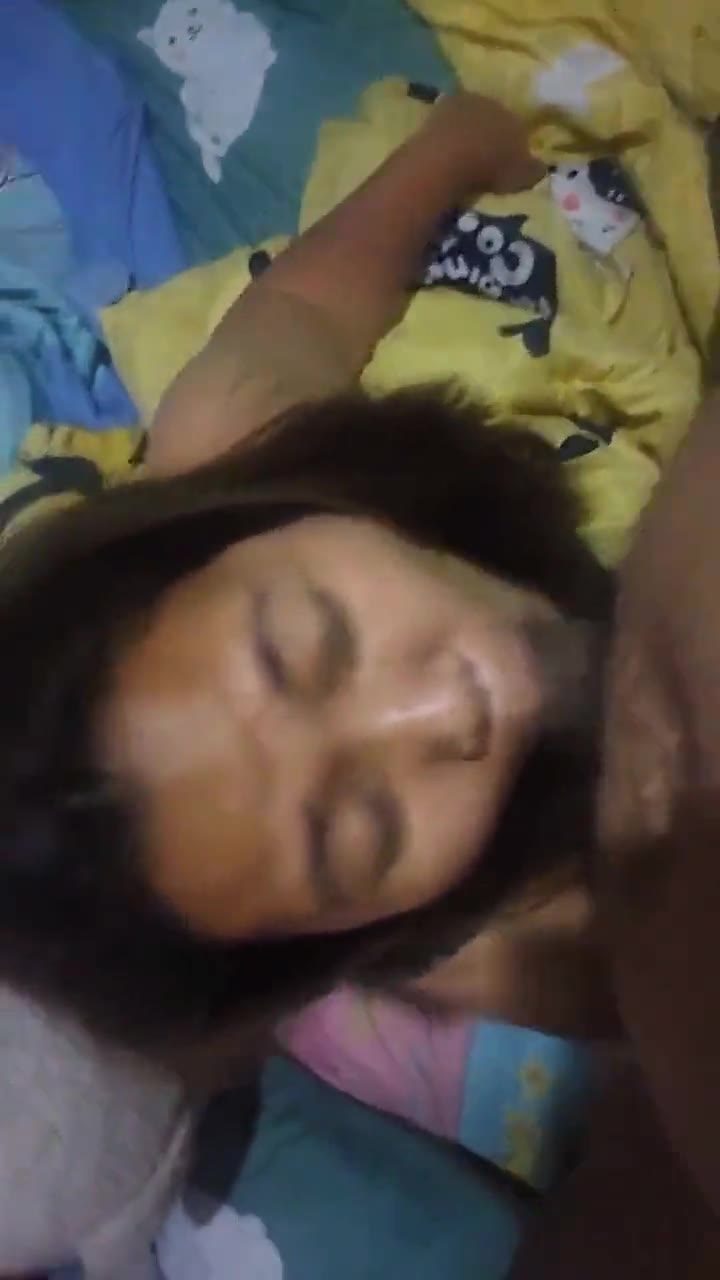 disepong pembantu janda masih abg saat istri arisan
