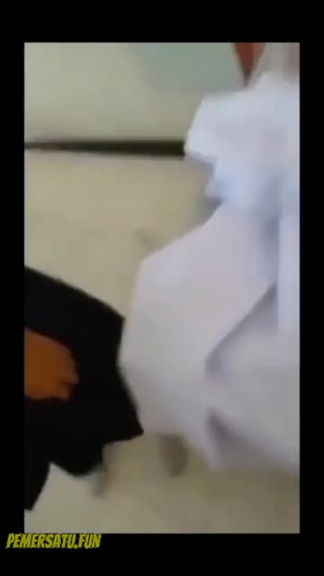 abg sekolah ngemut kontol gede pacar