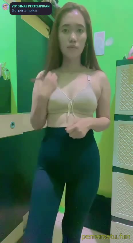 P49 Ketika Cek Pelanggan Service Hape Tak Lupa Simpan Isi Videonya Abg 18Yo Pemersatu Fun 49
