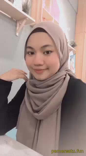 Koleksi V2 Arinah Jilbab Binal Suka Bikin Status IG