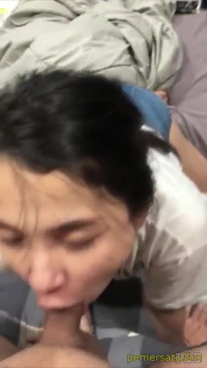 Disepong Sambil Disayang Pacar Enak Nya