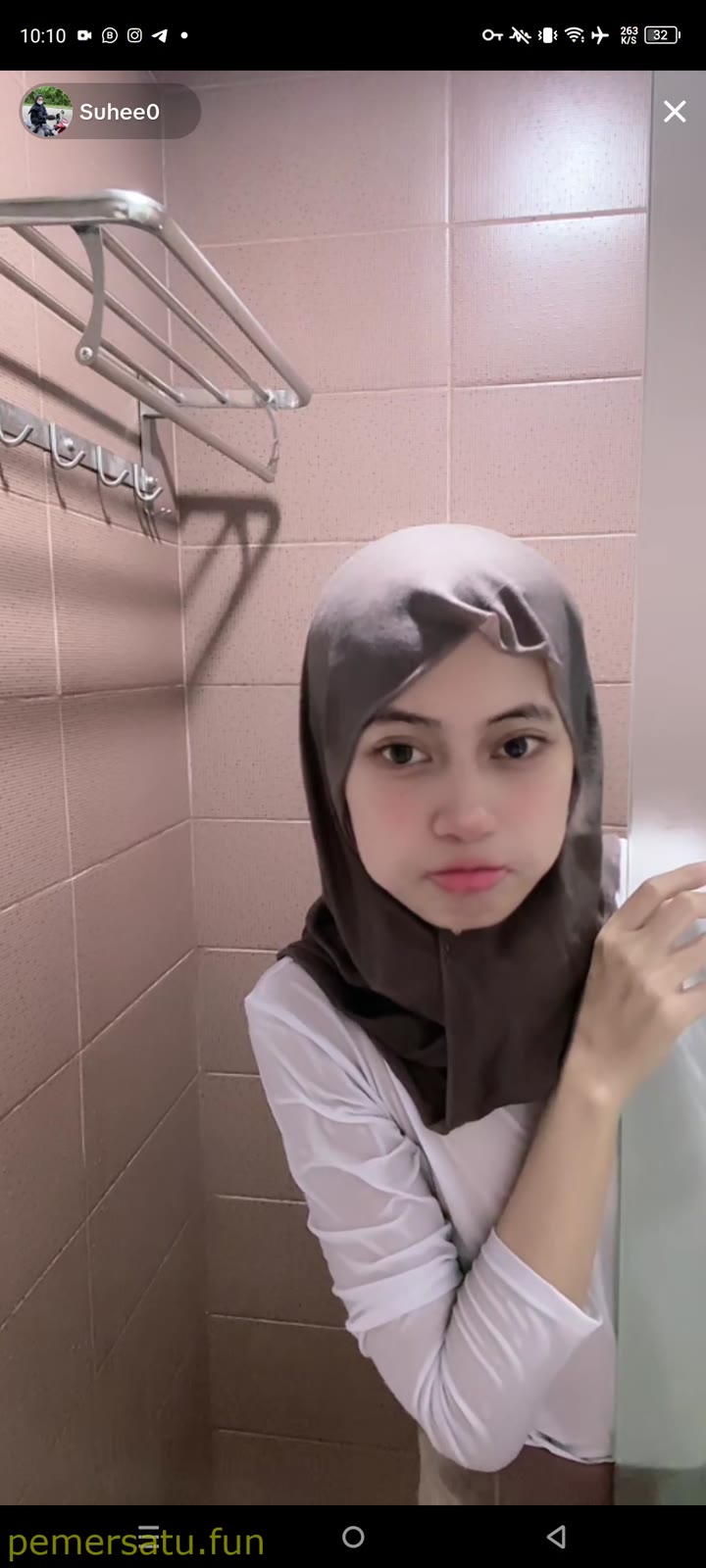 P3 Jilbab Hijab Suhee0 Live Tiktok Lepas Bh Dan Mandi Basah 3