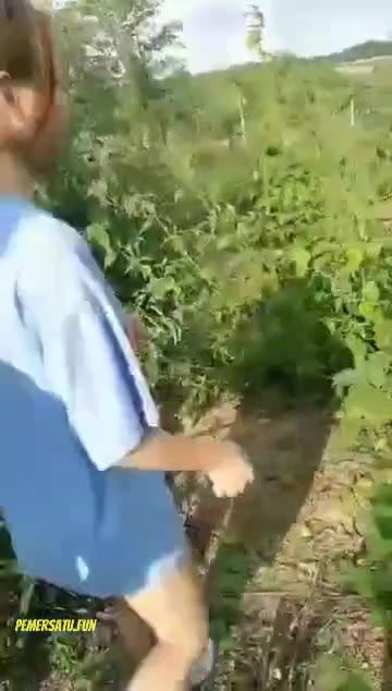 Bukan sembarang wanita 9