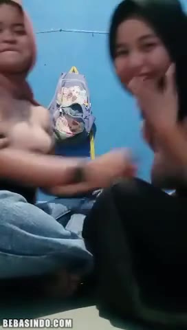 Bokep Indo Mainin Toket Temen Saling Remas - Twitter @Tokekbrutall Video Pemersatu Bangsa