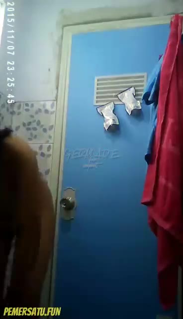 Ngintip Abg Mandi Kkn Pintu Biru Part 2 Video Pemersatu Bangsa