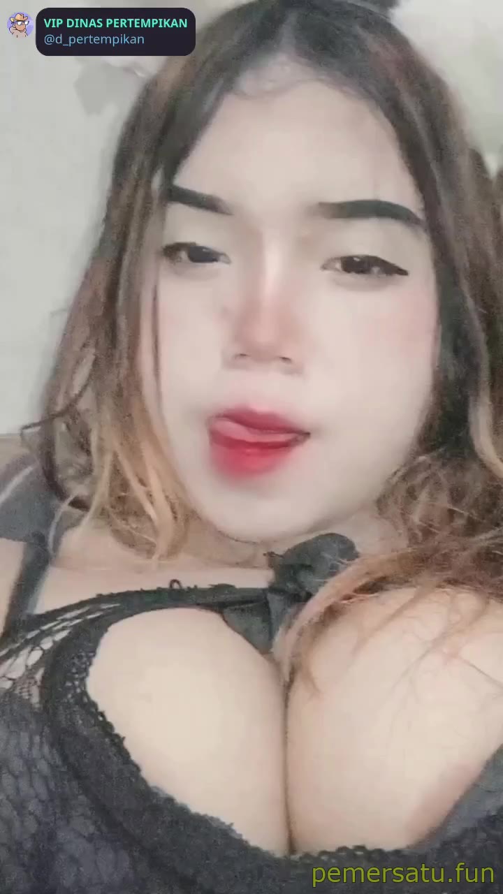 P64 Skandal Jilbab Viral Lepas Hijab Colok Memek 64