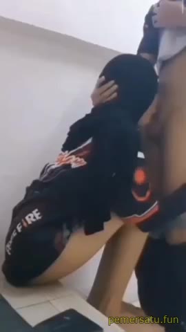 Jilbab Hitam Pulang Olahraga Ga Tahan