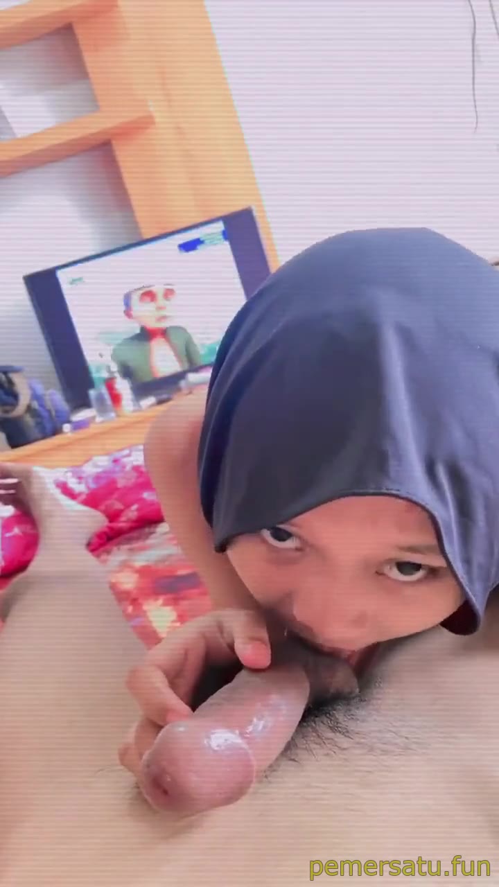 Gairah Hijab Kacamata Cakep Sange 18Yo Sepong (4) Video Pemersatu Bangsa