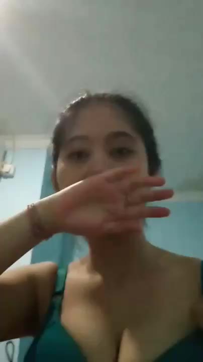 Reupload Ada 4 Video Viral Gadis Abg 18Yo Bali