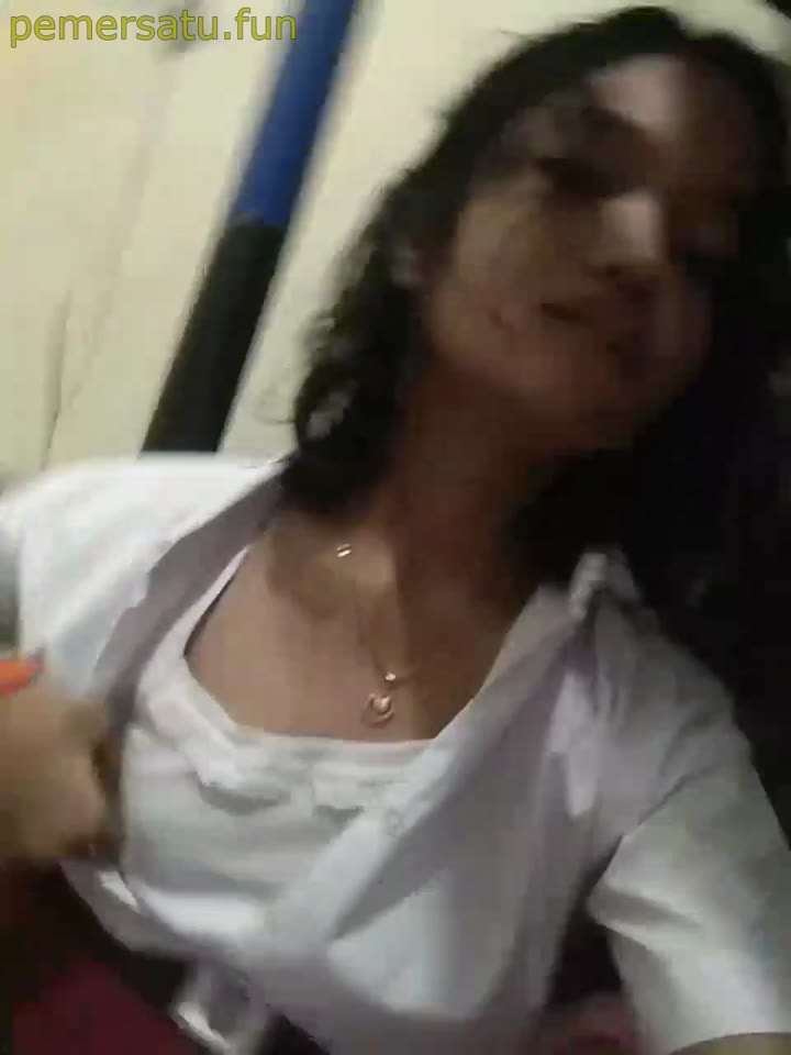 Koleksi Reupload Siti Abg 18Yo Remas Toket Imut Memek Mulus