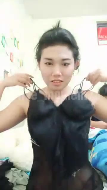 Mahasiswi Ganti Baju Di Depan Teman Nya (aglovita) Video Pemersatu Bangsa