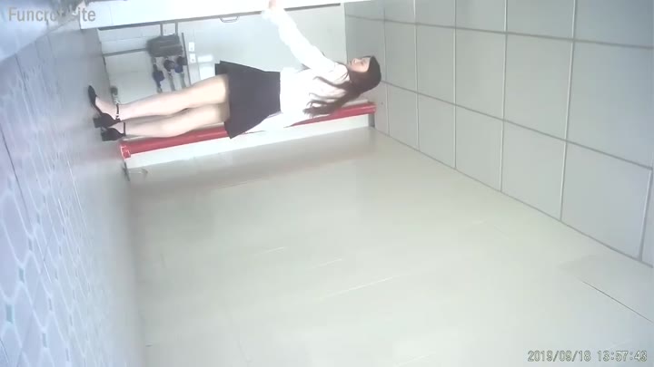 Ngintip Abg Cantik Pipis