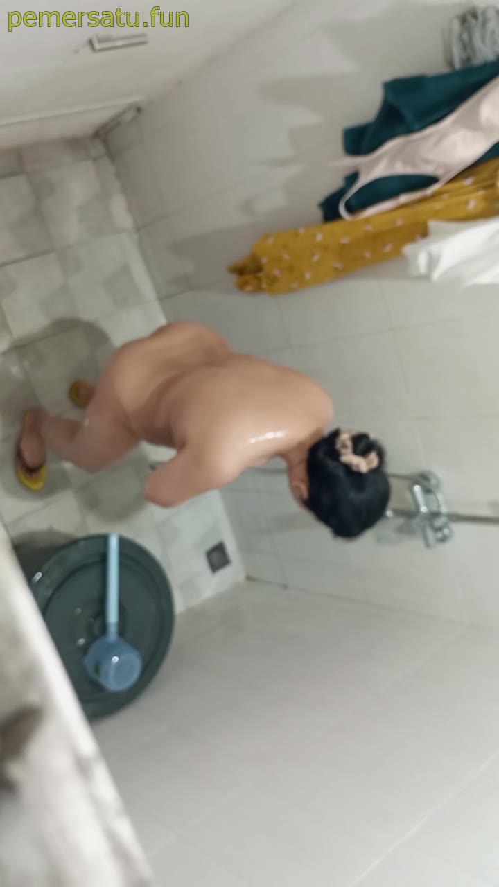 Ngintip Tetangga Putih Mulus Mandi (1) Video Pemersatu Bangsa