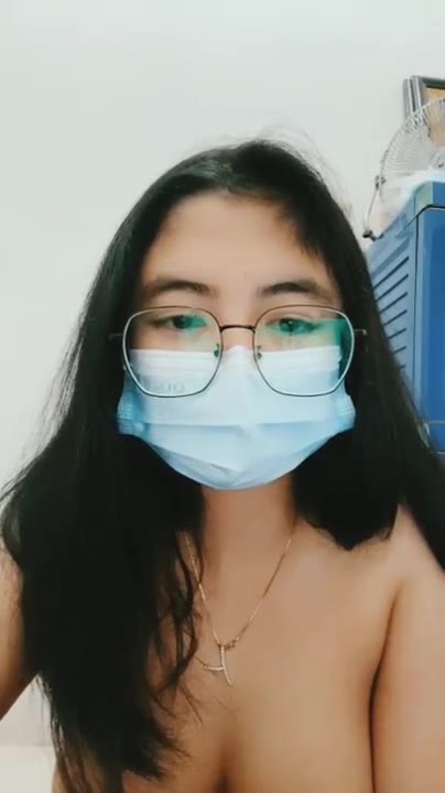Pengen rasanya ada dibelakang MISS PIYU terus remas-remas susunya sampai puas