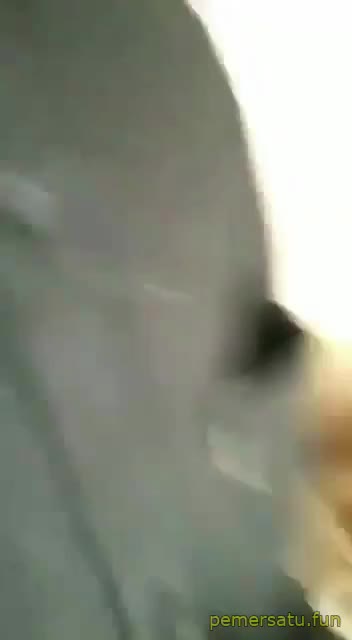 Disepong Jilbab Di Wc Sekolah Sampai Crot