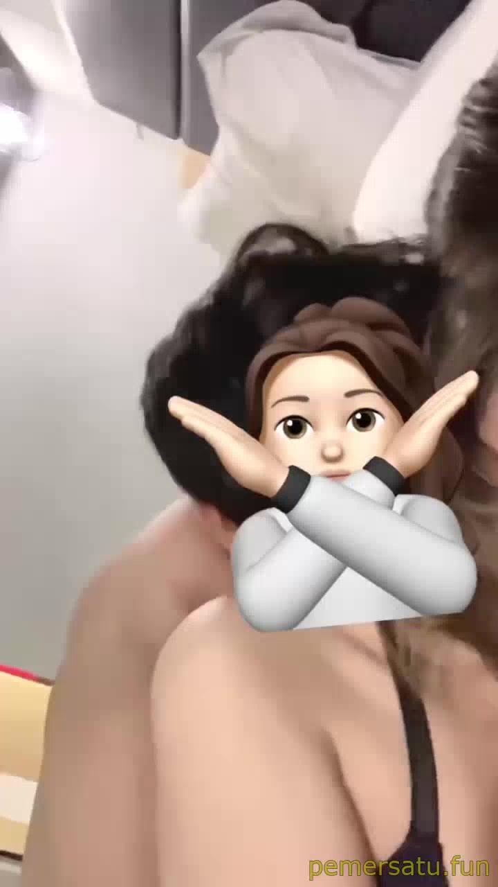 P60 Tata Maunya Memeknya Di Colok Colok Kontol 60